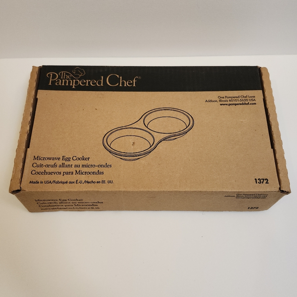 THE PAMPERED CHEF MICROWAVE EGG STONEWARE COOKER #1372/5144 GUC